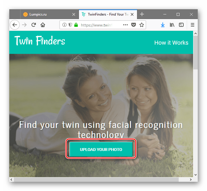Нажатие на кнопку upload your photos на сайте twinfinder.com