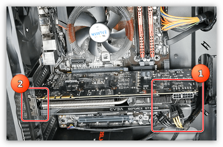 Последовательное отключение дополнительного питания и удаление крепежа при снятии видеокарты с компьютера