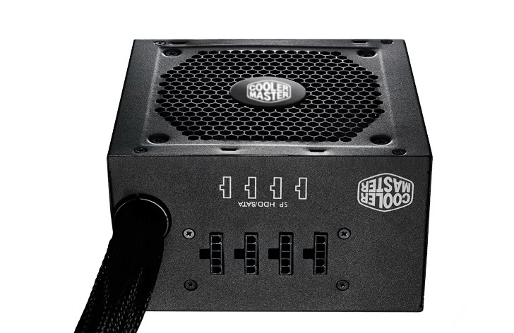 Общий вид блока питания Cooler Master G550M 550W