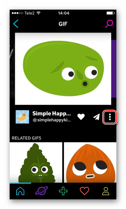 Нажатие по значку с тремя точками для сохранения гифки в приложении Giphy на iPhone