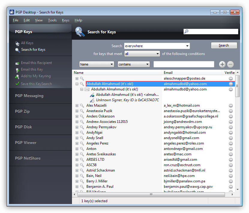 Список публичных ключей шифрования в программе PGP Desktop