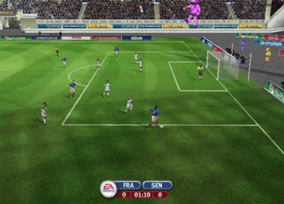 подача с фланга в fifa 2002