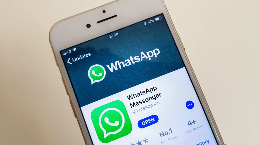 Добавление у удаление контактов в WhatsApp для iPhone